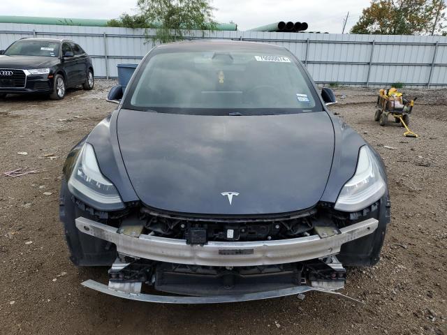 Photo 5 from auction – 2018 TESLA MODEL 3 with VIN 5YJ3E1EB5JF073012