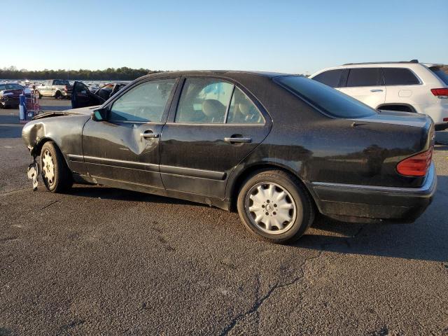 Photo 2 from auction – 1996 MERCEDES-BENZ E300D with VIN WDBJF20F6TJ020530