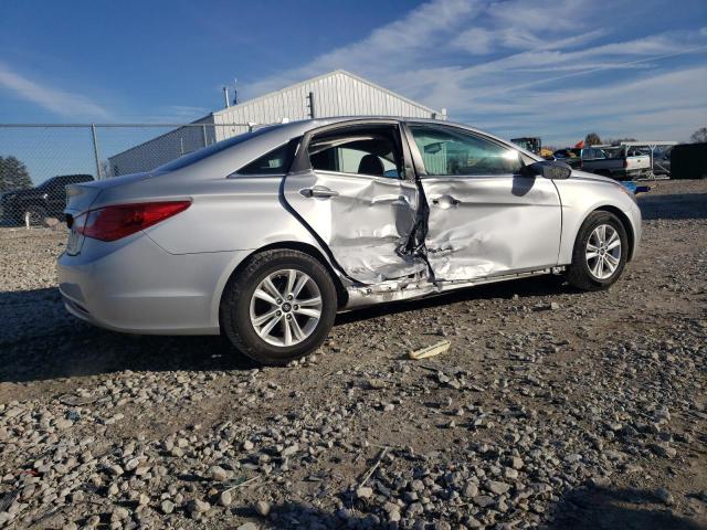 Photo 3 from auction – 2012 HYUNDAI SONATA GLS with VIN 5NPEB4AC0CH474604