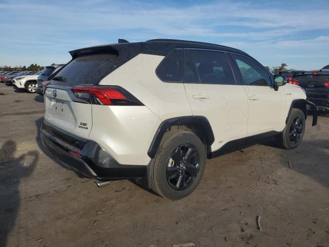 Photo 3 from auction – 2020 TOYOTA RAV4 XSE with VIN JTMEWRFV6LD538890