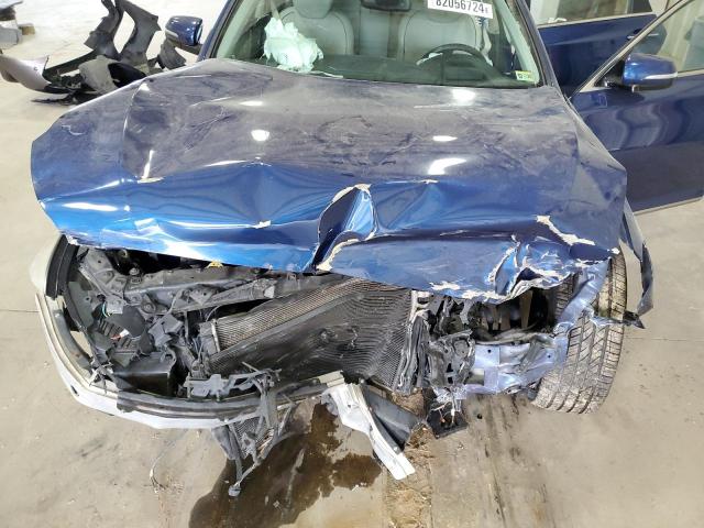 Photo 11 from auction – 2015 HYUNDAI GENESIS with VIN KMHGN4JE2FU049991