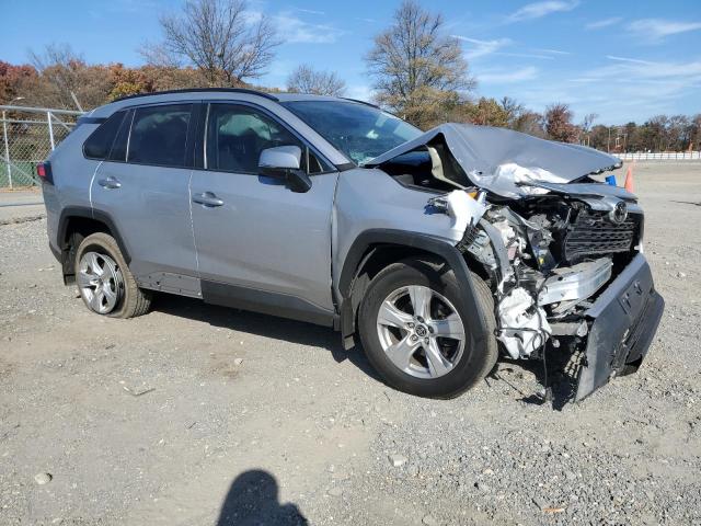Photo 4 from auction – 2021 TOYOTA RAV4 XLE with VIN 2T3P1RFV2MC221816