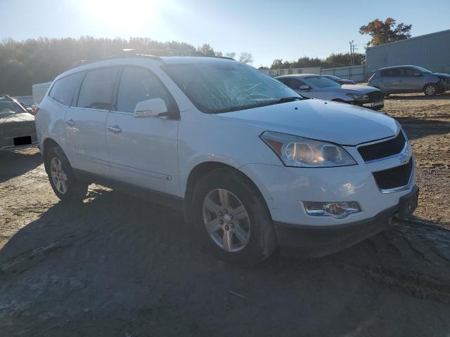 Photo 4 from auction – 2010 CHEVROLET TRAVERSE L with VIN 1GNLRGED0AS156088