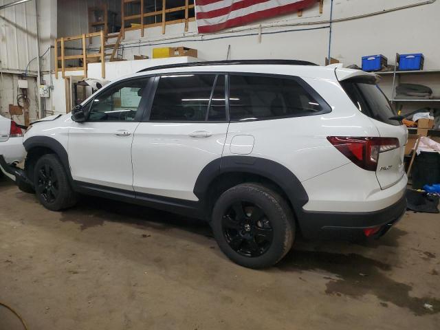 Photo 2 from auction – 2022 HONDA PILOT TRAI with VIN 5FNYF6H86NB103818