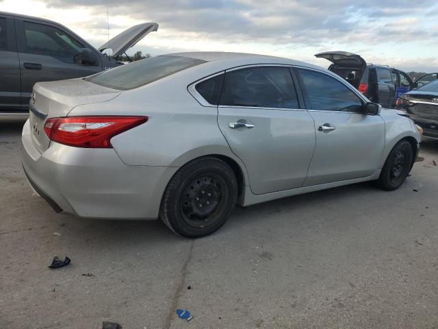 Photo 3 from auction – 2017 NISSAN ALTIMA 2.5 with VIN 1N4AL3AP5HC144815