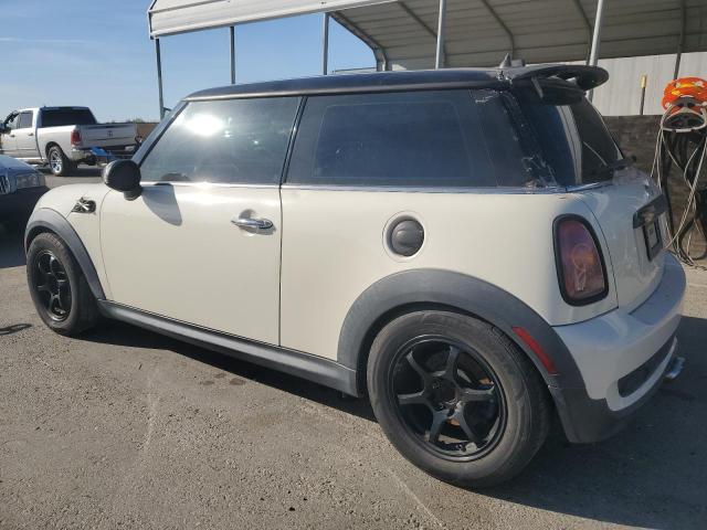 Photo 2 from auction – 2008 MINI COOPER S with VIN WMWMF73538TV32169