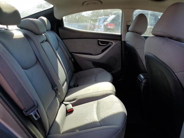 Photo 10 from auction – 2011 HYUNDAI ELANTRA GL with VIN 5NPDH4AE3BH061408