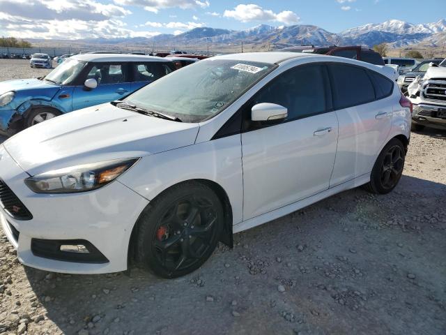FORD FOCUS ST 2016 with VIN 1FADP3L94GL282490 - Photo from auction
