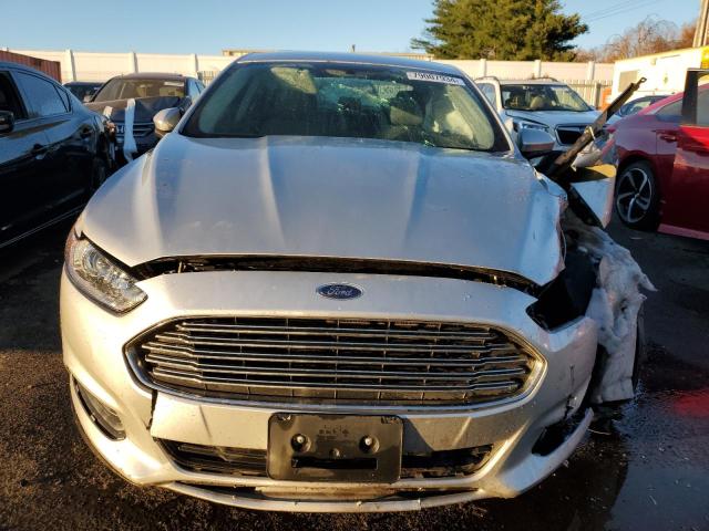 Photo 5 from auction – 2016 FORD FUSION S with VIN 3FA6P0G76GR338611