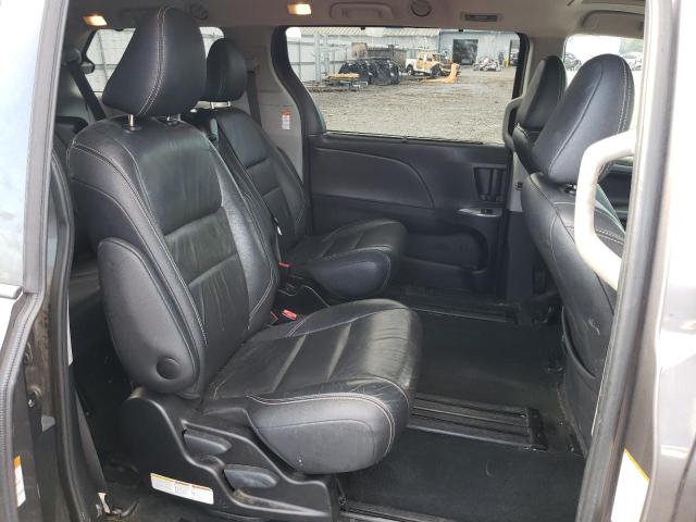 Photo 11 from auction – 2017 TOYOTA SIENNA SE with VIN 5TDXZ3DC6HS772957