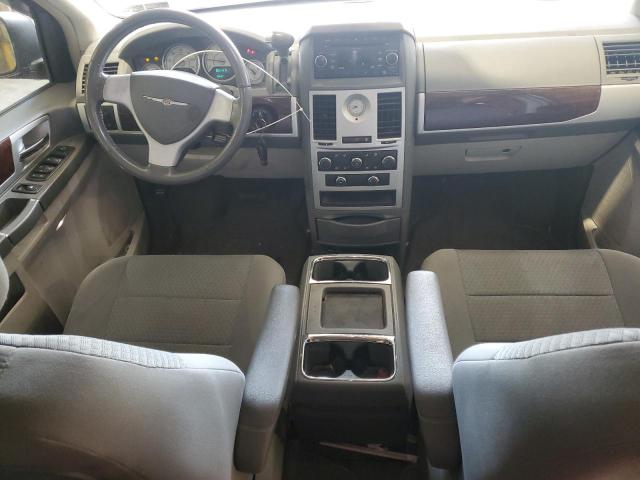Photo 8 from auction – 2010 CHRYSLER TOWN & COU with VIN 2A4RR5D12AR442180