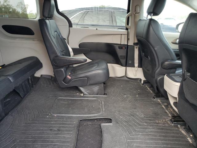 Photo 11 from auction – 2018 CHRYSLER PACIFICA T with VIN 2C4RC1BG1JR142962