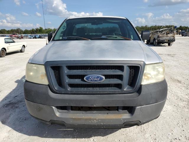 Foto 5 de la subasta – 2005 FORD F150 con VIN 1FTRF12275NB73423