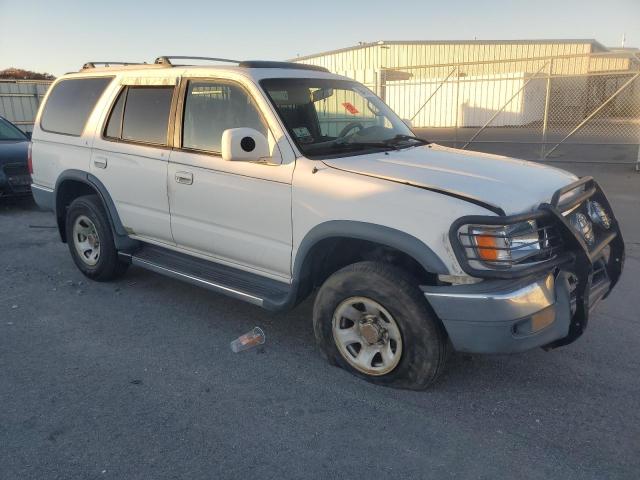 Photo 4 from auction – 2000 TOYOTA 4RUNNER SR with VIN JT3GN86R6Y0153552