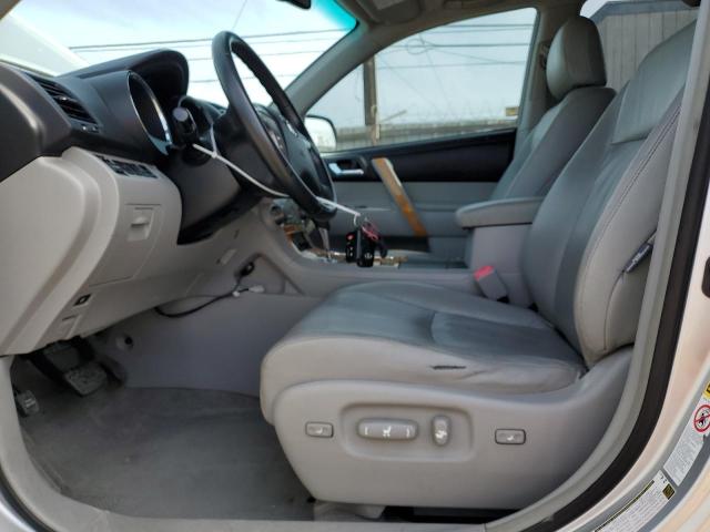 Photo 7 from auction – 2010 TOYOTA HIGHLANDER with VIN JTEJW3EH2A2040911
