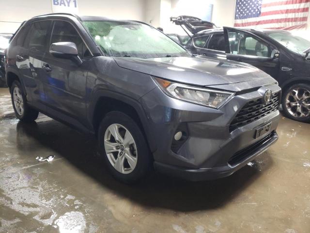 Photo 4 from auction – 2019 TOYOTA RAV4 XLE with VIN JTMP1RFV7KD502986