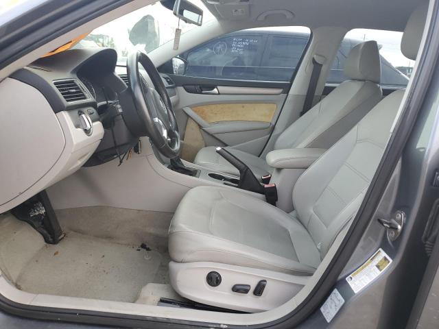 Photo 7 from auction – 2014 VOLKSWAGEN PASSAT SE with VIN 1VWBT7A31EC045470