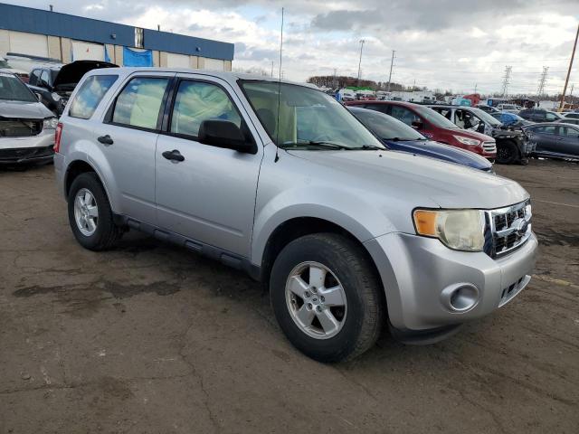 Photo 4 from auction – 2010 FORD ESCAPE XLS with VIN 1FMCU0C78AKA11811