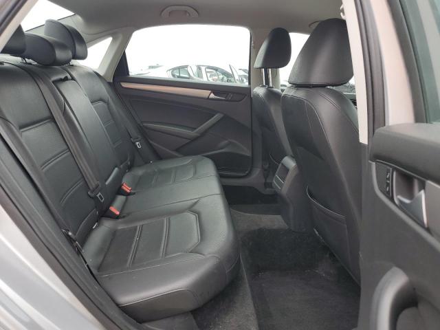 Photo 10 from auction – 2015 VOLKSWAGEN PASSAT S with VIN 1VWAT7A36FC074573