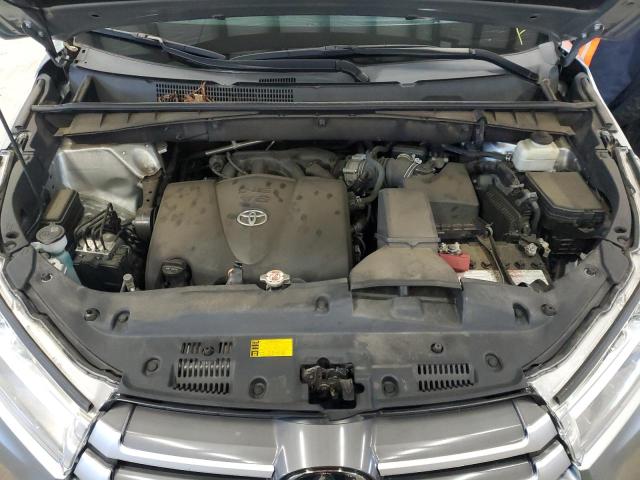 Photo 11 from auction – 2019 TOYOTA HIGHLANDER with VIN 5TDBZRFH7KS940182