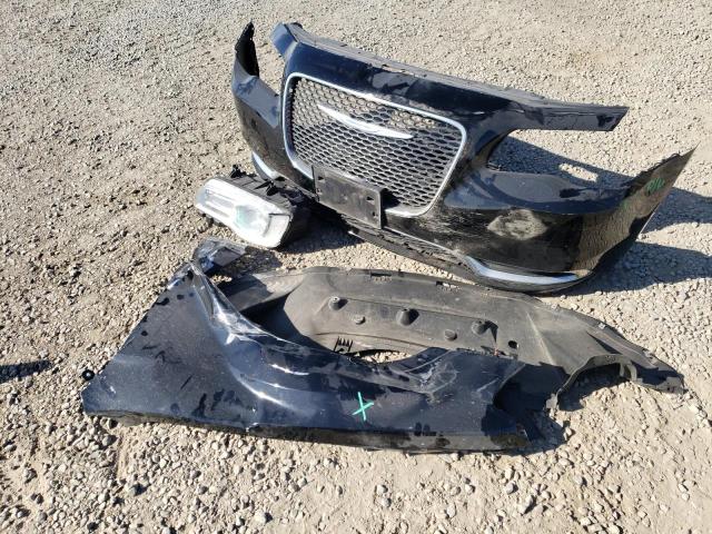 Photo 12 from auction – 2018 CHRYSLER 300 LIMITE with VIN 2C3CCAKG2JH181656