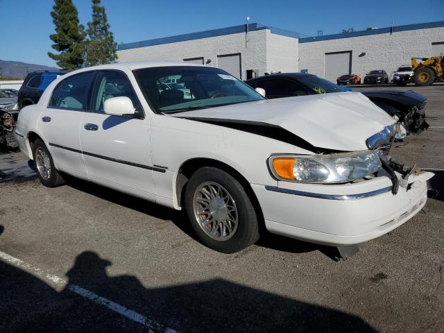 Photo 4 from auction – 2001 LINCOLN TOWN CAR S with VIN 1LNHM82W41Y679986