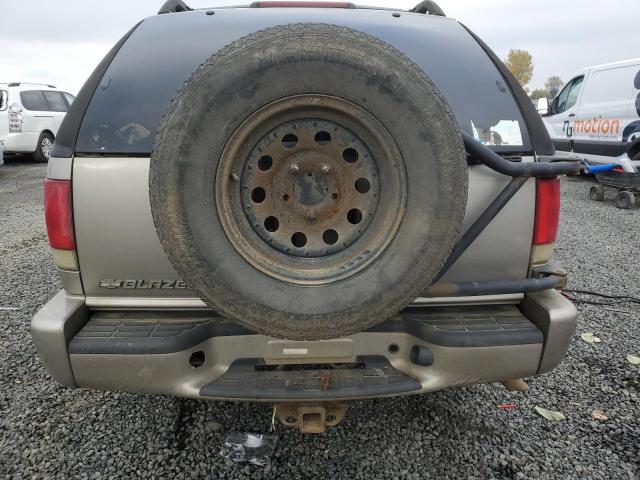 Photo 6 from auction – 2004 CHEVROLET BLAZER with VIN 1GNCT18X64K116994