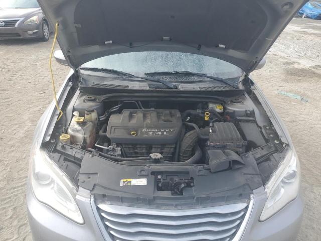 Photo 11 from auction – 2014 CHRYSLER 200 LX with VIN 1C3CCBAB8EN123172