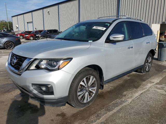 NISSAN PATHFINDER 2017 with VIN 5N1DR2MN4HC909647 - Photo from auction