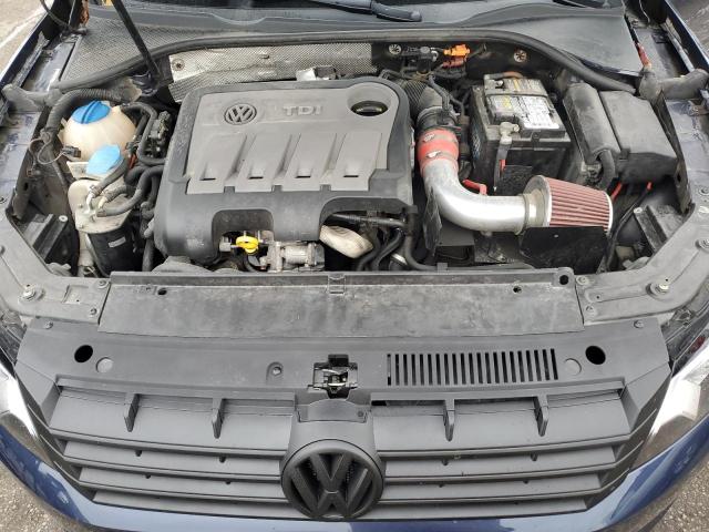 Photo 11 from auction – 2014 VOLKSWAGEN PASSAT SEL with VIN 1VWCN7A34EC051875