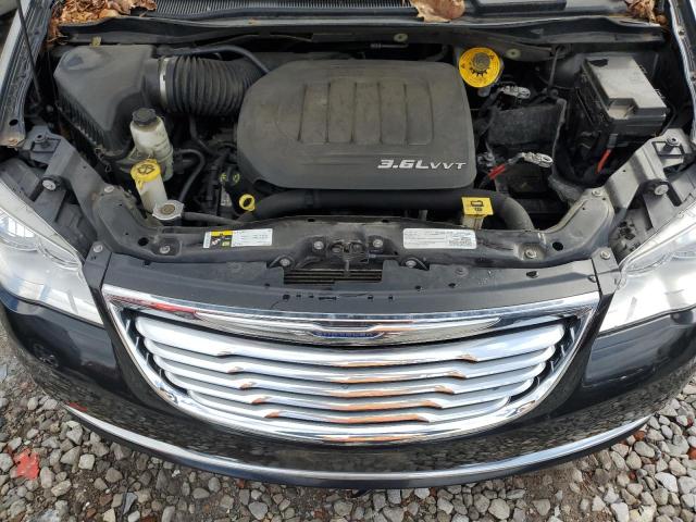 Photo 12 from auction – 2016 CHRYSLER TOWN & COU with VIN 2C4RC1BGXGR103859