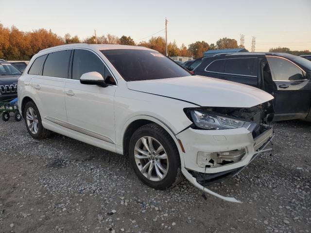 Photo 4 from auction – 2019 AUDI Q7 PREMIUM with VIN WA1LAAF7XKD043206