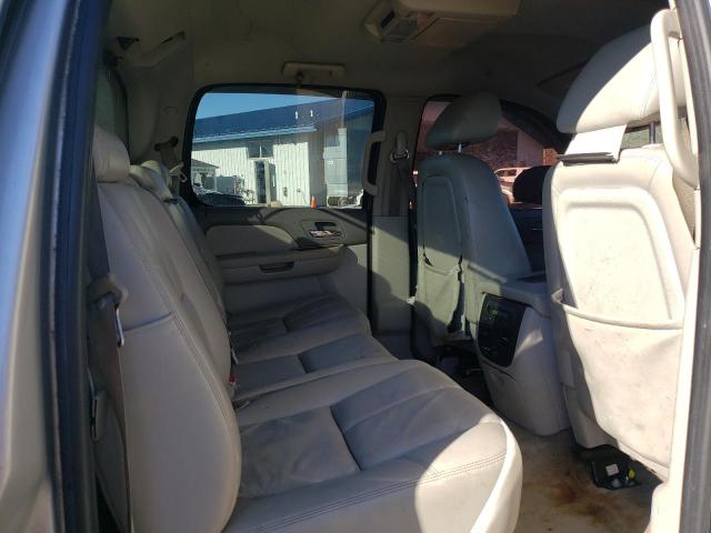 Photo 10 from auction – 2010 CHEVROLET AVALANCHE with VIN 3GNVKFE05AG288324