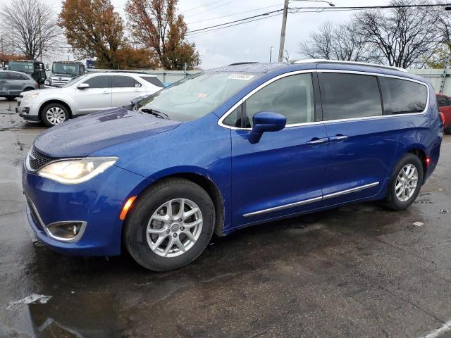 CHRYSLER PACIFICA T 2020 with VIN 2C4RC1BG9LR275942 - Photo from auction