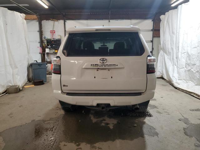 Photo 6 from auction – 2015 TOYOTA 4RUNNER SR with VIN JTEBU5JR5F5271750