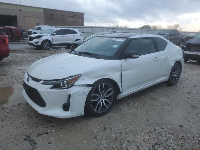 Photo 1 from auction – 2016 TOYOTA SCION TC with VIN JTKJF5C72GJ015301