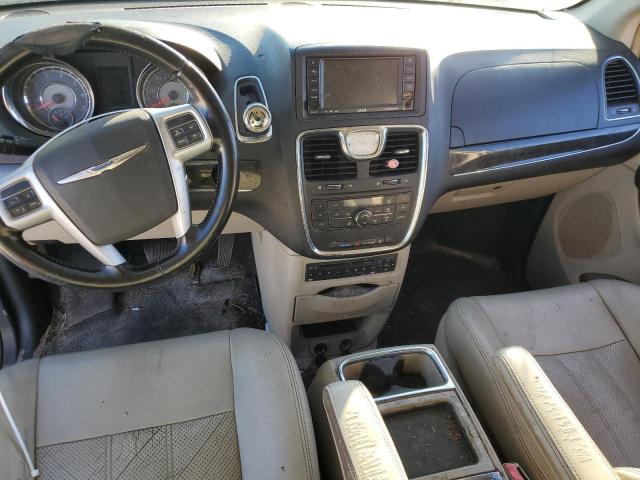 Фото 8 с аукциона – 2011 CHRYSLER TOWN & COU с VIN 2A4RR8DG2BR764356