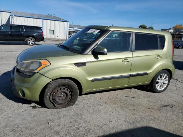 KIA SOUL + 2013 with VIN KNDJT2A63D7537677 - Photo from auction