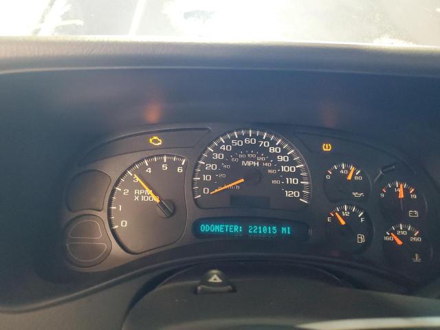 Photo 9 from auction – 2005 GMC YUKON with VIN 1GKEC13V05J229861