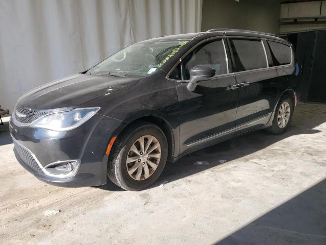 CHRYSLER PACIFICA T 2017 with VIN 2C4RC1BG2HR739337 - Photo from auction