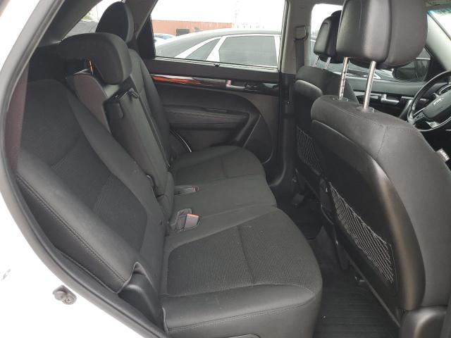 Photo 10 from auction – 2015 KIA SORENTO LX with VIN 5XYKTDA66FG649640