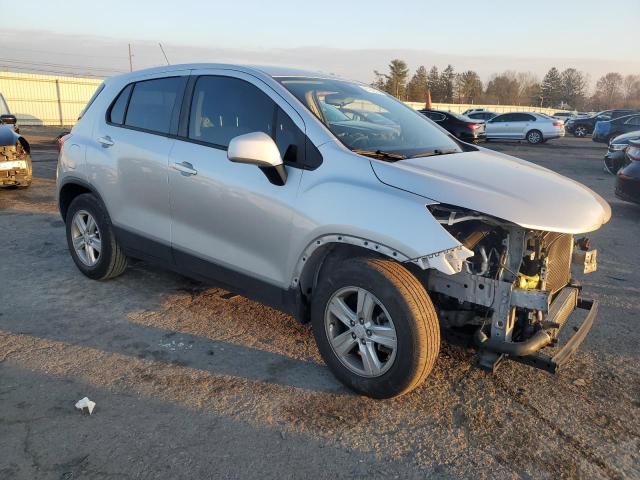 Photo 4 from auction – 2020 CHEVROLET TRAX LS with VIN KL7CJKSB6LB321194