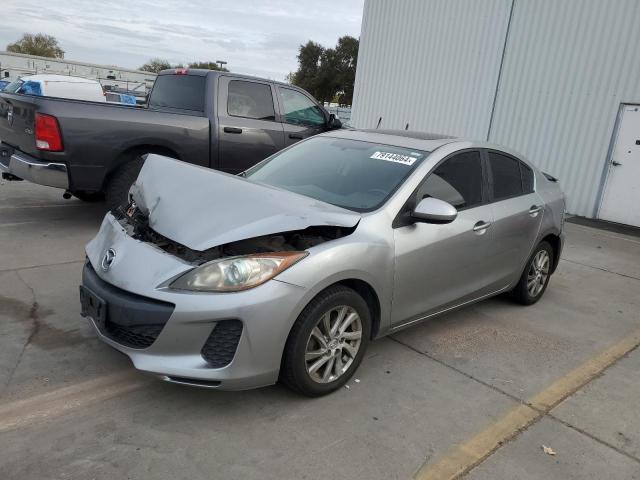 MAZDA 3 I 2012 مع رقم تعريف المركبة JM1BL1W78C1576489 - صورة من المزاد
