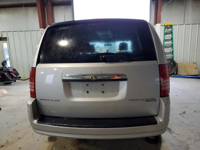Photo 6 from auction – 2010 CHRYSLER TOWN & COU with VIN 2A4RR5D17AR337649