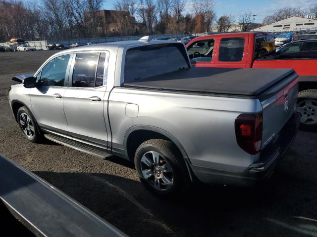 Photo 2 from auction – 2017 HONDA RIDGELINE with VIN 5FPYK3F55HB002994