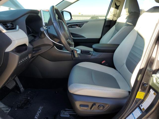 Photo 7 from auction – 2019 TOYOTA RAV4 LIMIT with VIN JTMDWRFV6KD517757