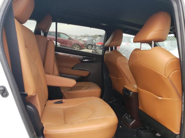 Photo 13 from auction – 2021 TOYOTA HIGHLANDER with VIN 5TDEBRCH6MS025249