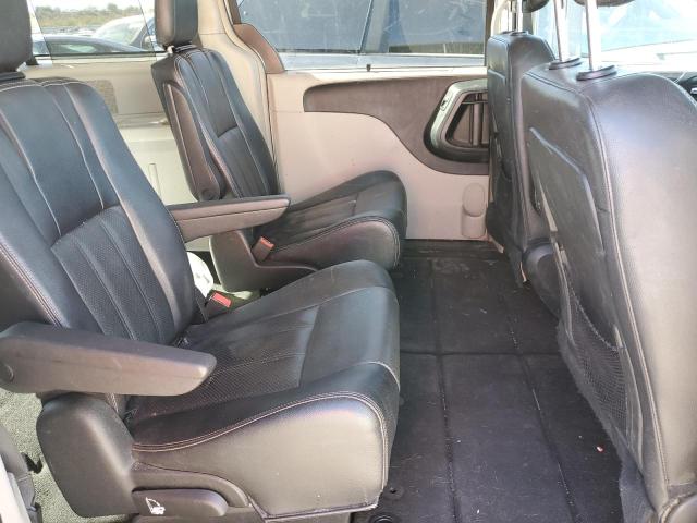 Photo 10 from auction – 2015 CHRYSLER TOWN & COU with VIN 2C4RC1CG5FR601609