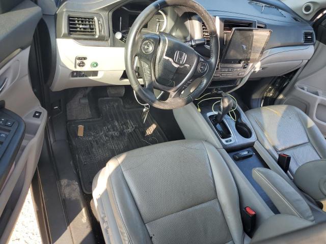 Photo 8 from auction – 2017 HONDA RIDGELINE with VIN 5FPYK3F55HB019553