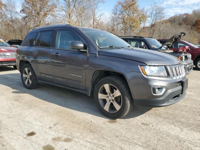 Photo 4 from auction – 2017 JEEP COMPASS LA with VIN 1C4NJDEBXHD170083